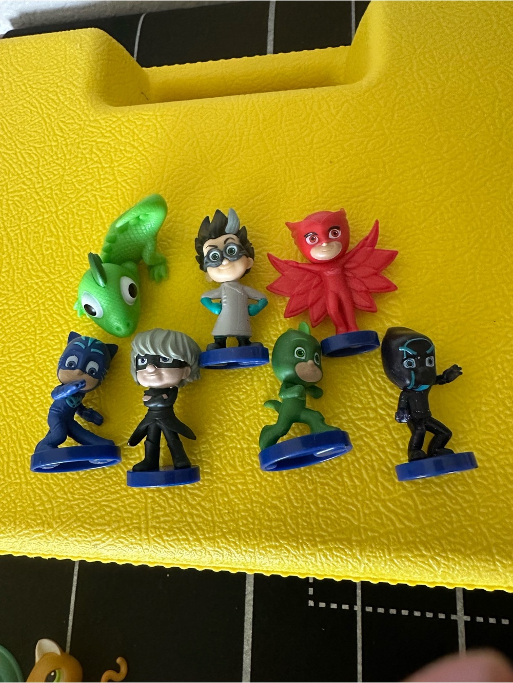 PJ Masks Mini Figure Set - Green, Red, Blue, Black, Gray, Silver